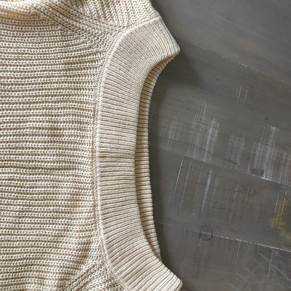 Windsor Ivory off the shoulder cropped cotton sweater size small NWT - Picture 6 of 8